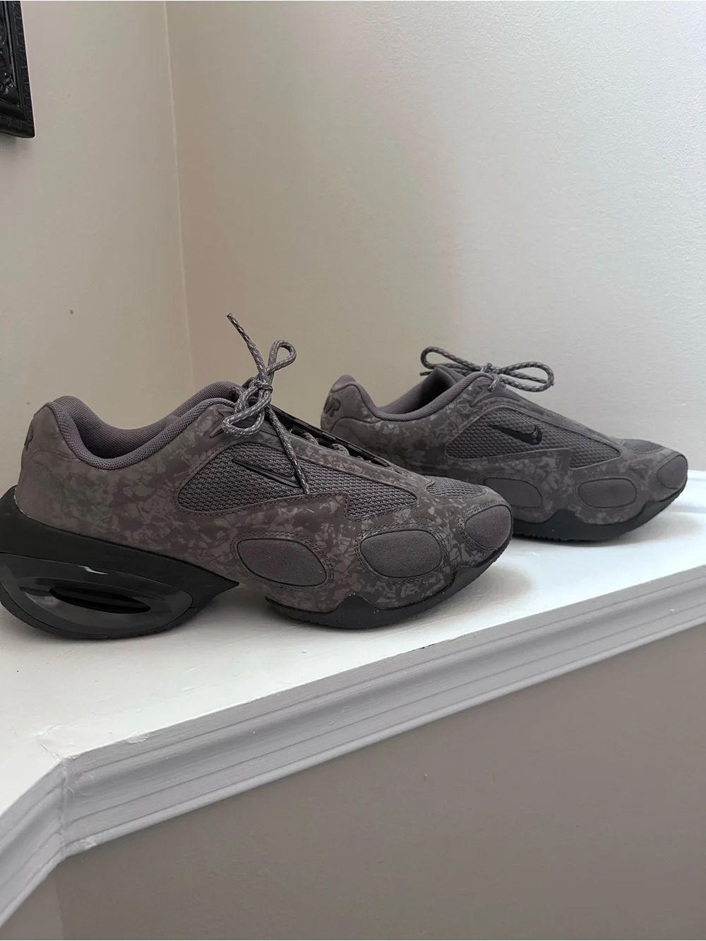 Nike Gray Marbled Running Sneakers